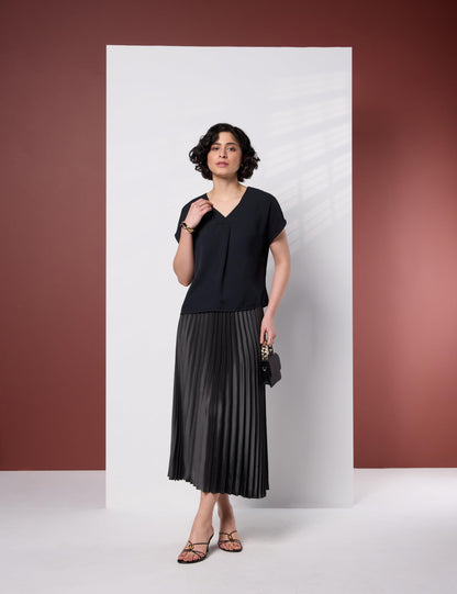 Symbol Premium Women's Relaxed Fit Crop Top | Desk-to-Dinner (Available in Plus Sizes) Polyester