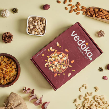 Amazon Brand - Vedaka Almonds | 1 Kg | California Almonds | 100% Natural Badam Giri | Rich In Protein & Dietary Fiber | Crunchy Texture & Delicious Nutty Flavour | No Added Preservatives